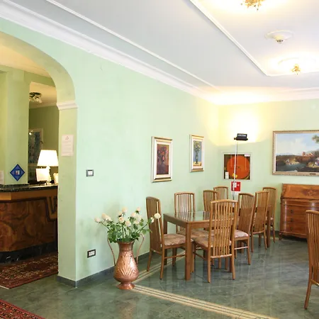 Hotel Rosa 3*