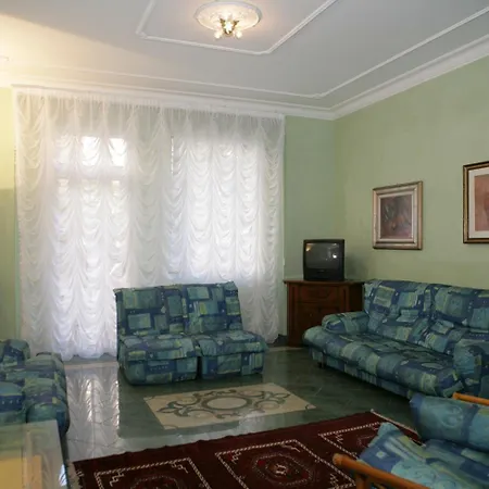 Ξενοδοχείο Rosa 3*