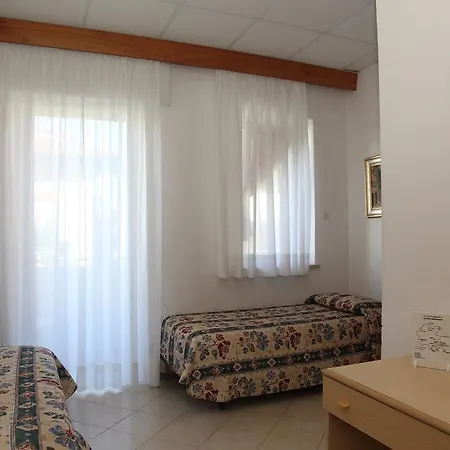 Rosa Hotell Grado